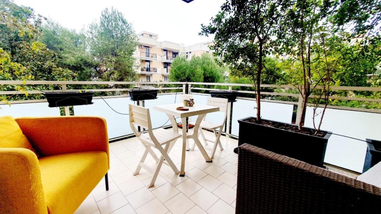Apartment Garden *